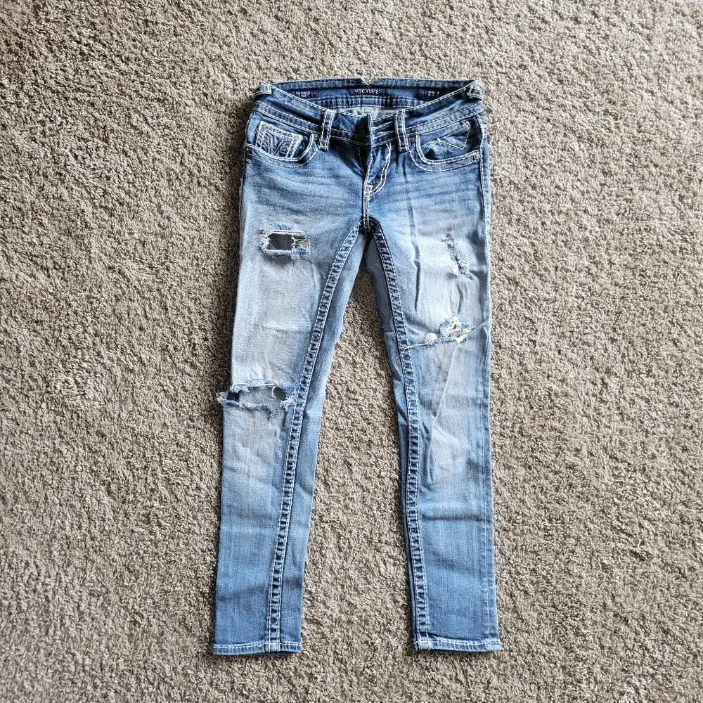 Jeans - Picture 1 of 4